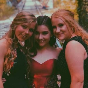 Meet your Posher, Olivia